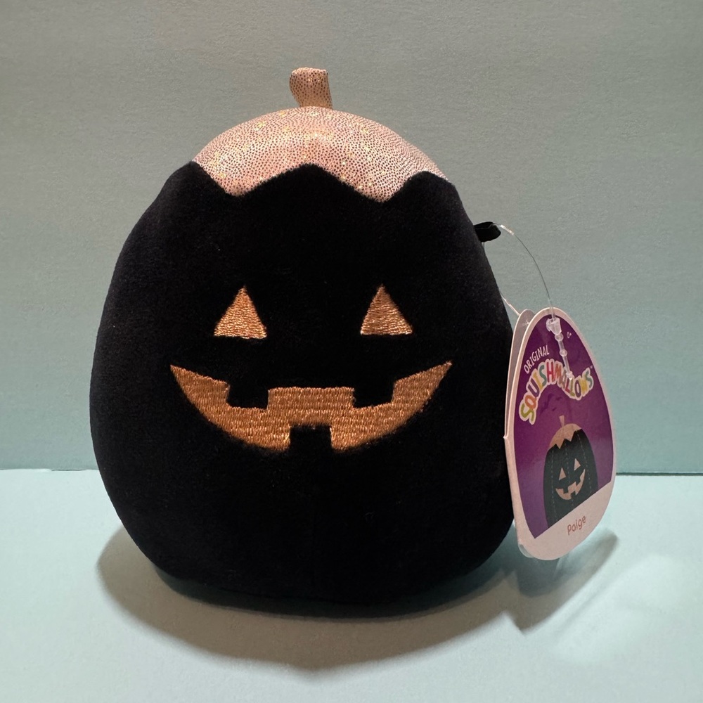 Squishmallows Black and Gold Pumpkin Halloween Paige 3.5’’